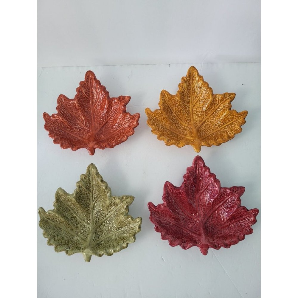 Set of 4 Ceramic Autumn Leaf Dishes - Pre-Owned